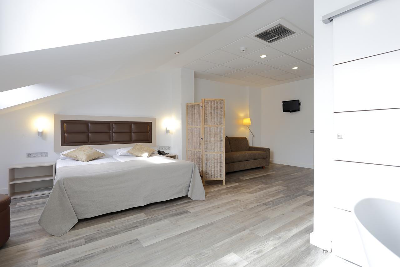 Hotel Santa Rosa, Blue Hoteles ヒホン エクステリア 写真